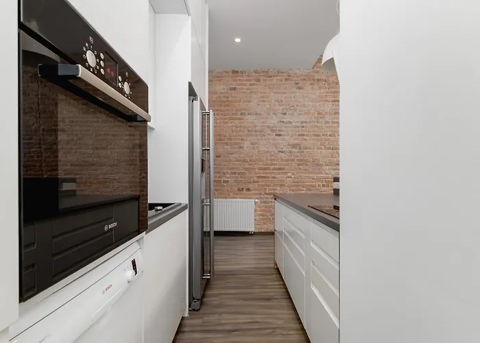 3 Bedroom Apartment - Rynek Podgorski 15