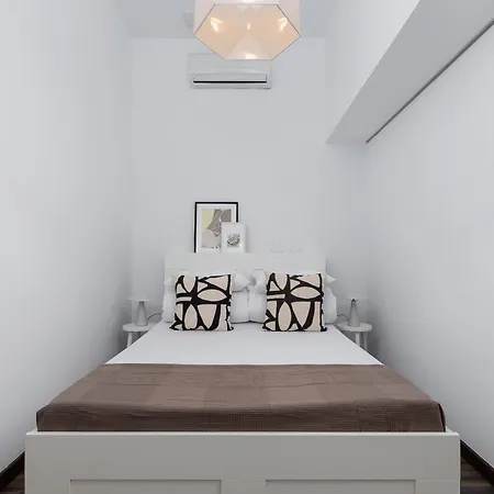 3 Bedroom Apartment - Rynek Podgorski 15 Krakow Exterior photo
